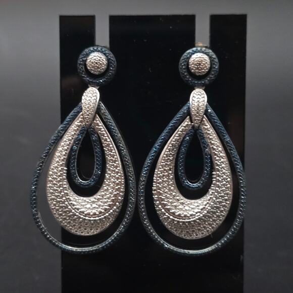 Diamond Chip Navy Blue Silver Tone Earrings SJ BR - Picture 7 of 8